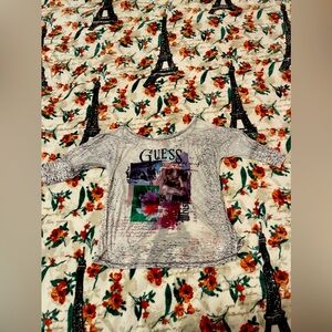 Guess Dolman three quarter sleeve graphic blouse size L